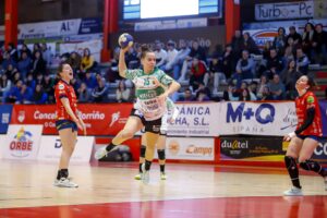 Lee más sobre el artículo Zaira Benítez renueva por dos años con el Atticgo BM Elche