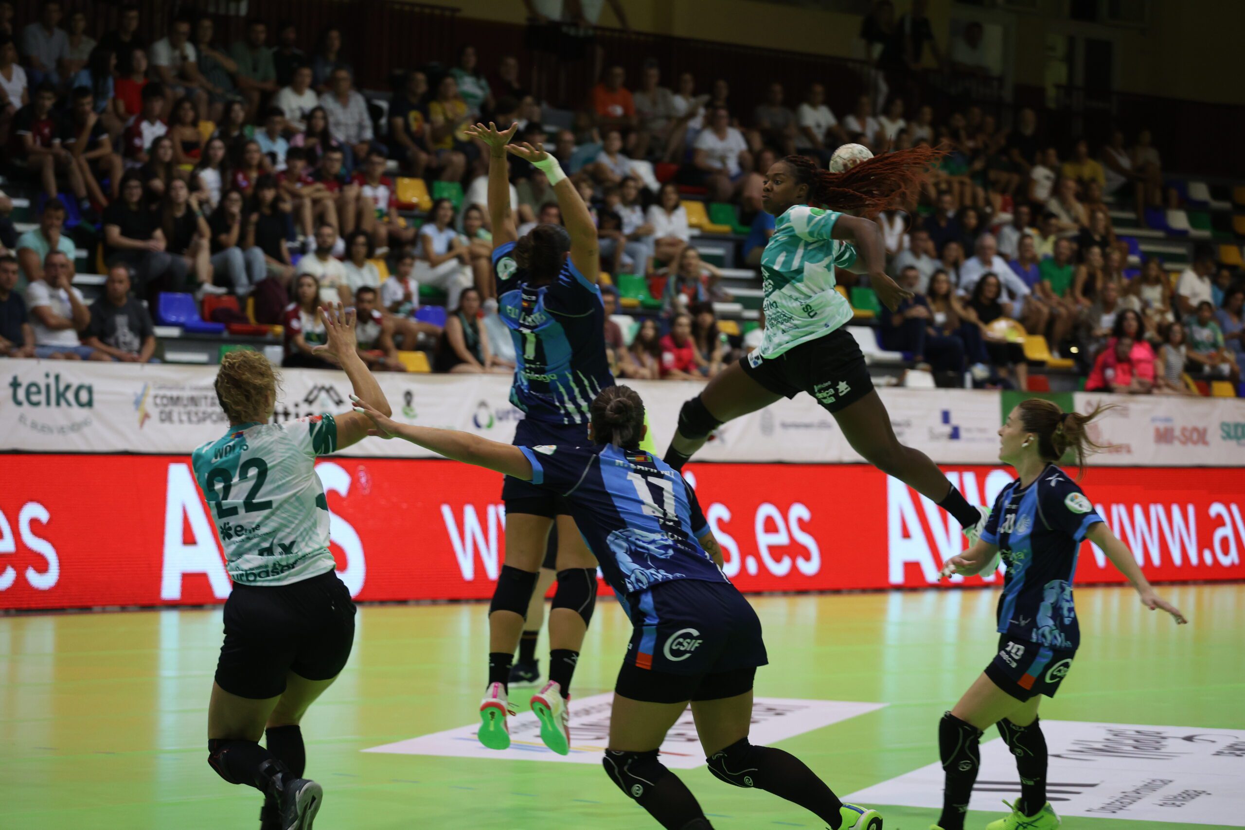 Lee más sobre el artículo El Atticgo BM Elche se estrenará en Copa de la Reina ante el Costa del Sol Málaga