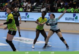 Lee más sobre el artículo Batalla por la zona de playoff